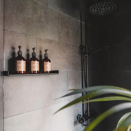 Hekso Treehouse * Kirikukula (Parnu)